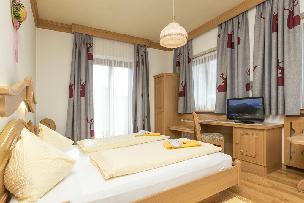 Landhotel Tharerwirt Olang Εξωτερικό φωτογραφία