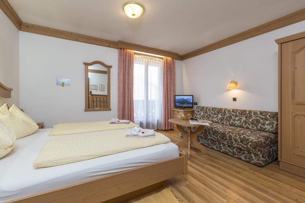 Landhotel Tharerwirt Olang Εξωτερικό φωτογραφία